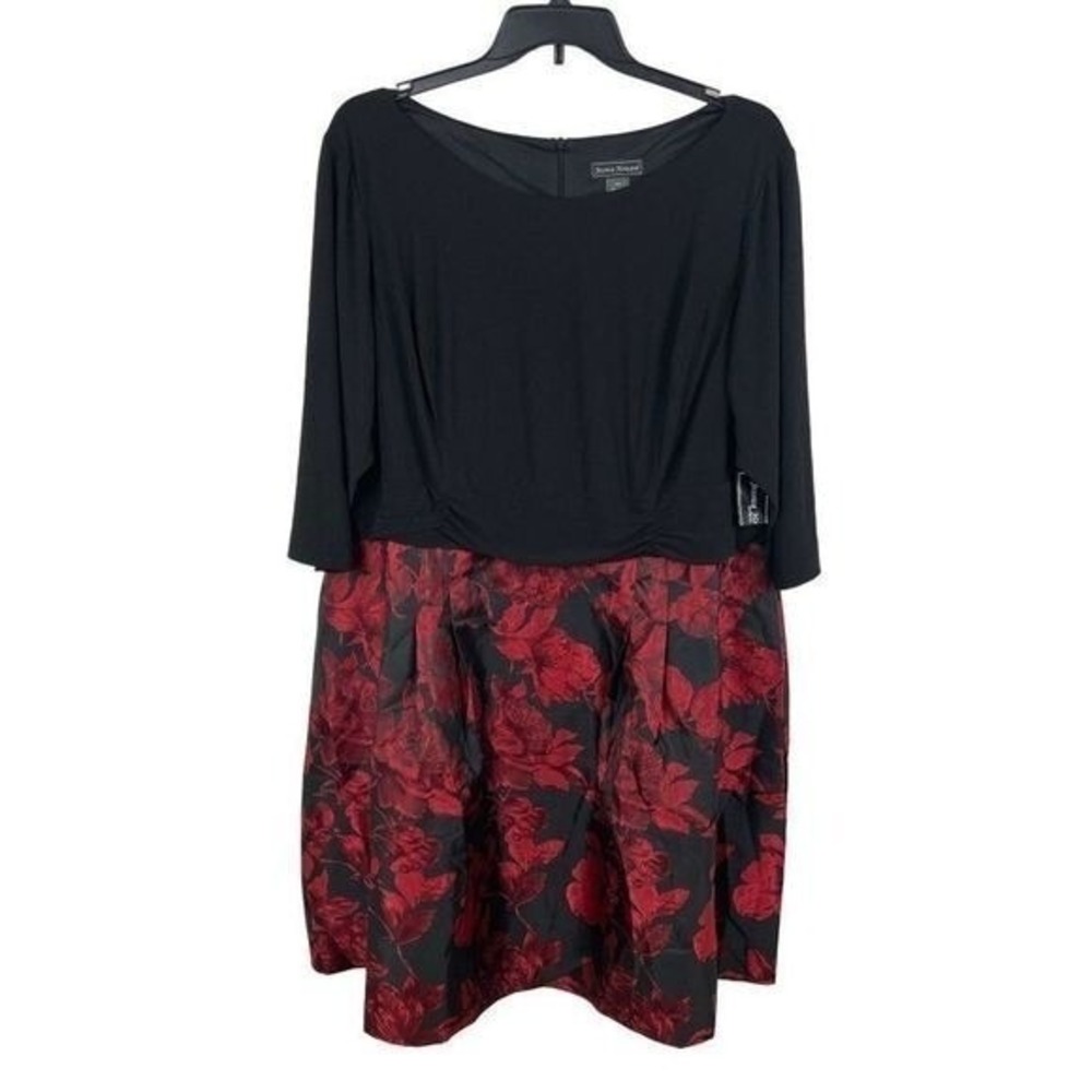 Jessica Howard Floral Fit & Flare Dress Women 24W Black Red 3/4 Sleeve NWT